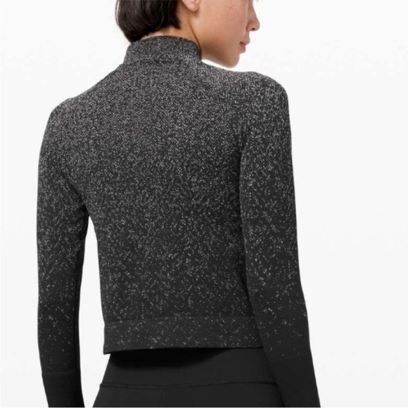 Lululemon RestLess Cropped Half Zip – Herringbone Fade Black & White Long Sleeve - Picture 3 of 9